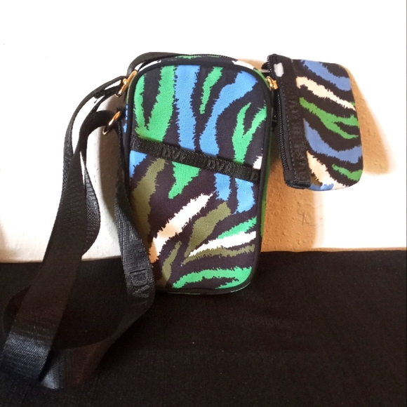 DVF Diane Von Furstenberg X Target Disco Zebra Green Cellphone Holder Purse - Picture 1 of 12